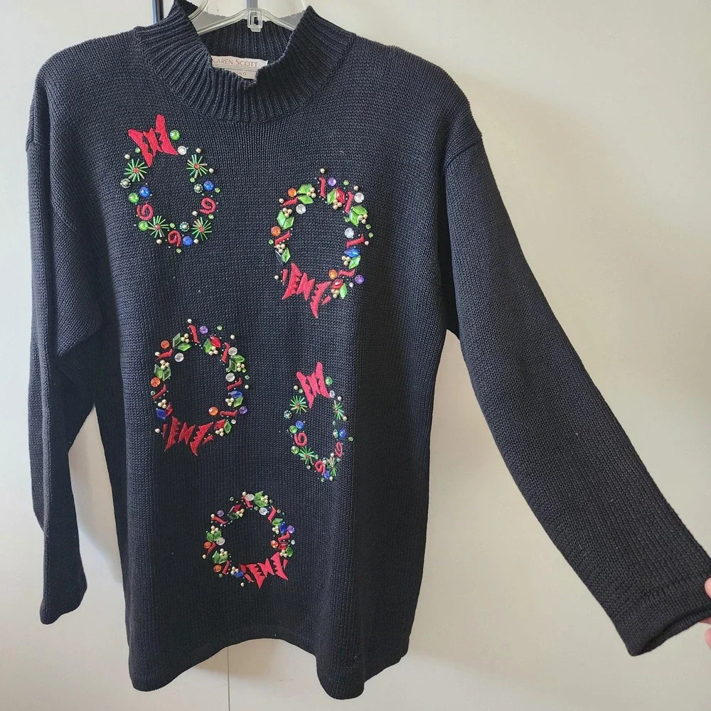 Black with bejeweled wreaths, ugly Christmas sweater size large crew neck